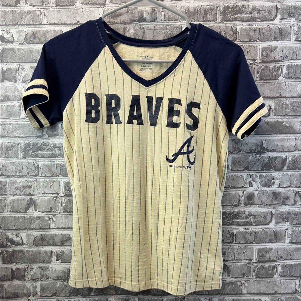 Nike Braves Short Sleeve V-Neck Tee‎ in Navy & Cream Pinstripe